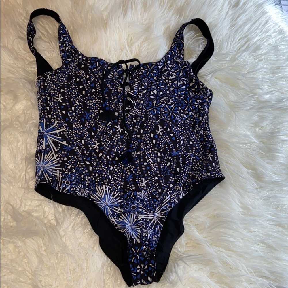 Bathing suit